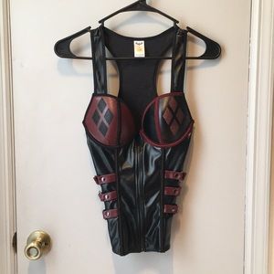 Under Girl Arkham City Harley Quinn top.